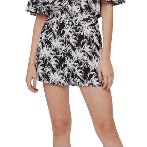 Diane Von Furstenberg Edria Palm Print Silk Blend Black And White Shorts 4